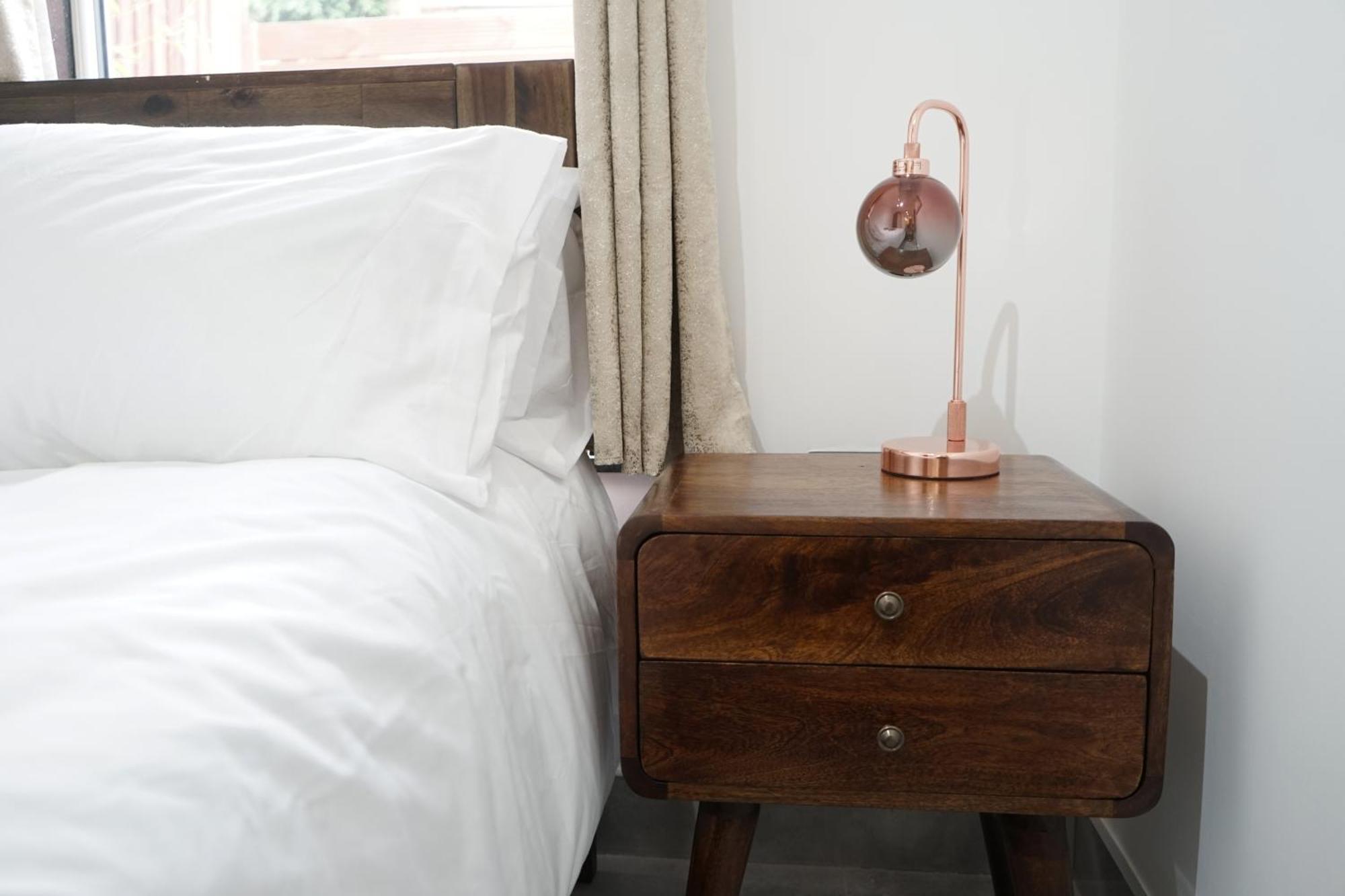 Luxury London House Sleeps 13, 2 Minutes To Metro Villa Exteriör bild