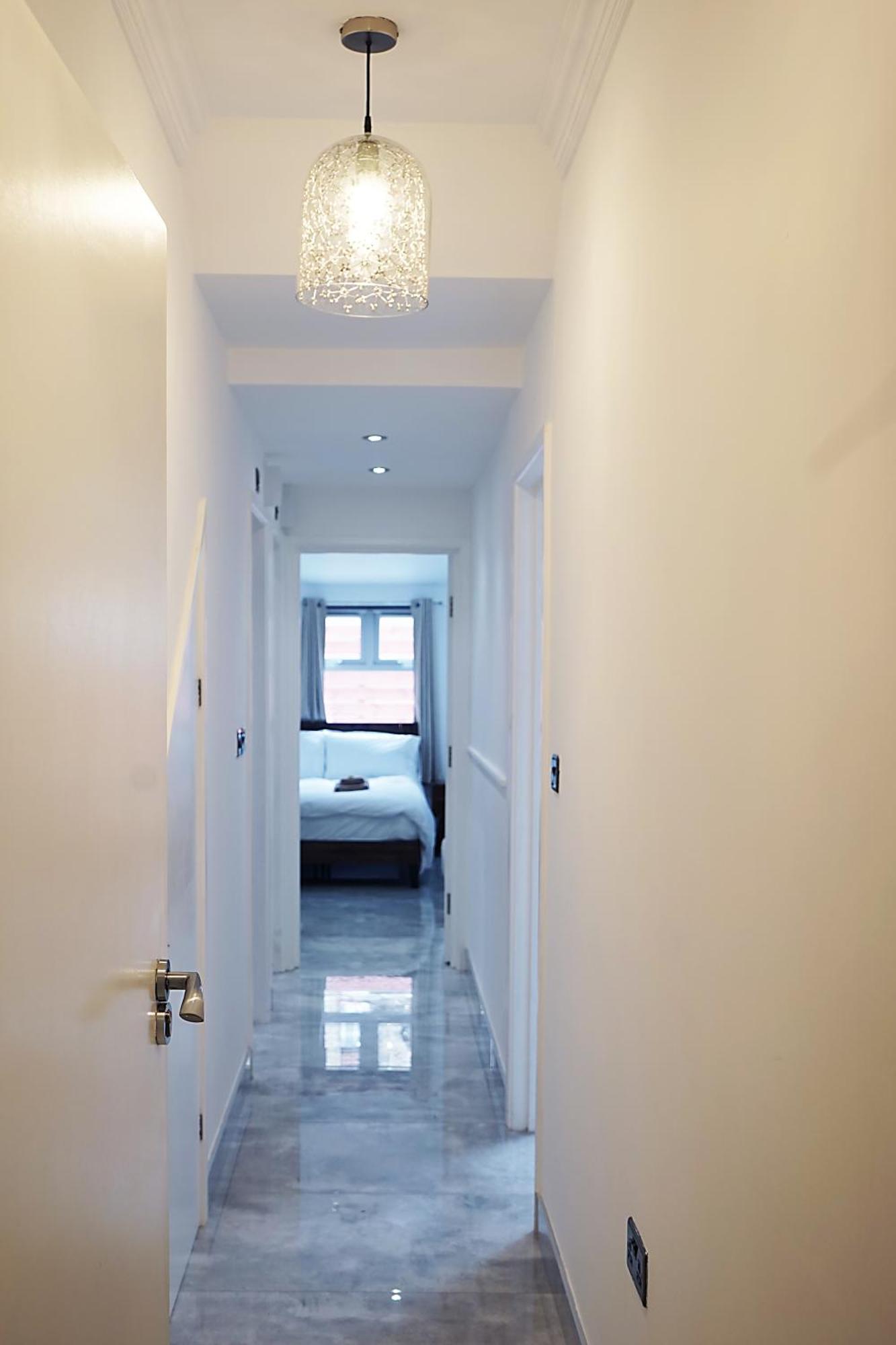 Luxury London House Sleeps 13, 2 Minutes To Metro Villa Exteriör bild