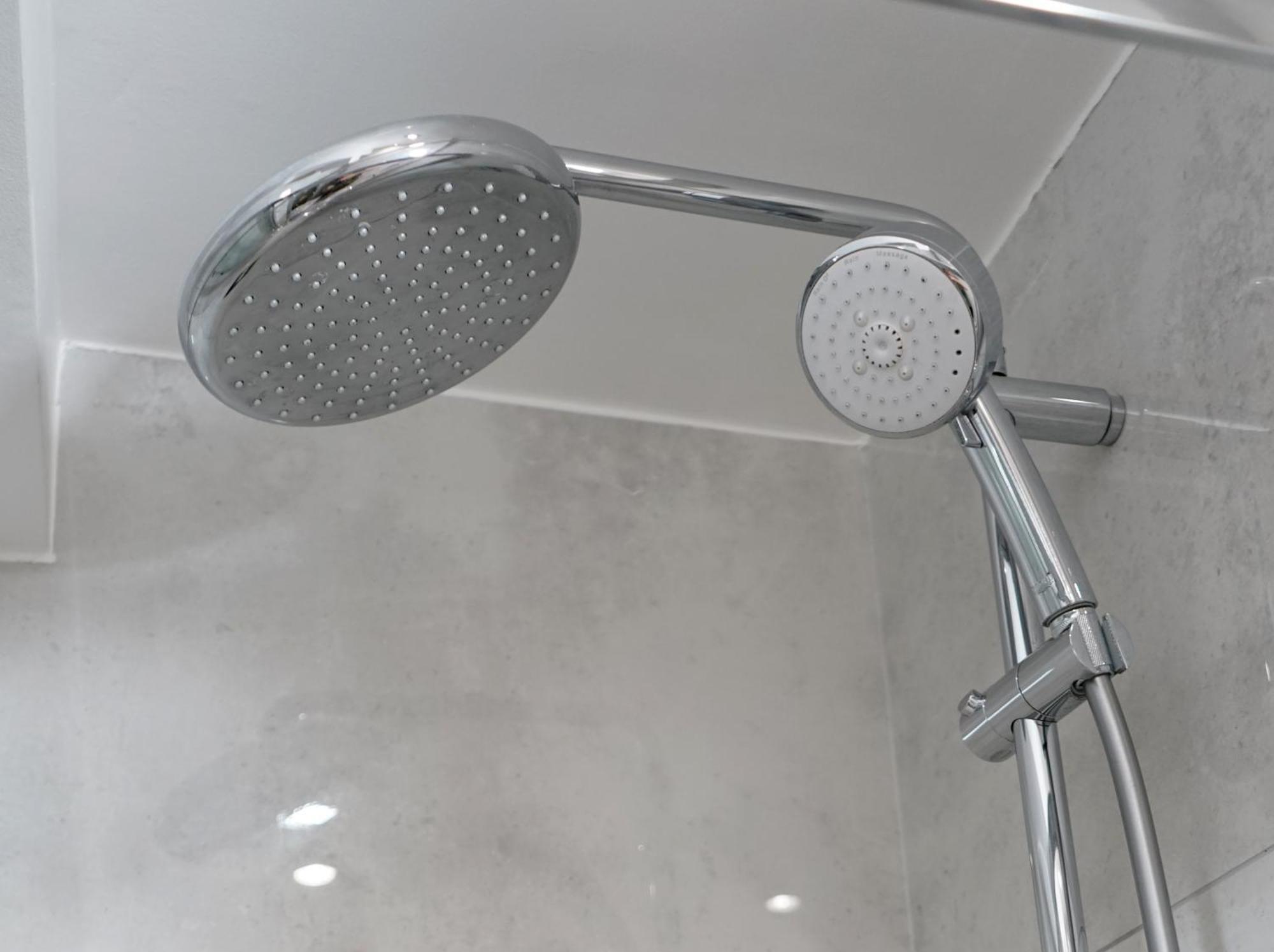 Luxury London House Sleeps 13, 2 Minutes To Metro Villa Exteriör bild