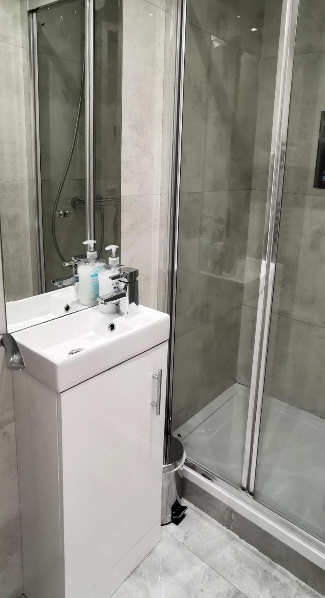 Luxury London House Sleeps 13, 2 Minutes To Metro Villa Exteriör bild